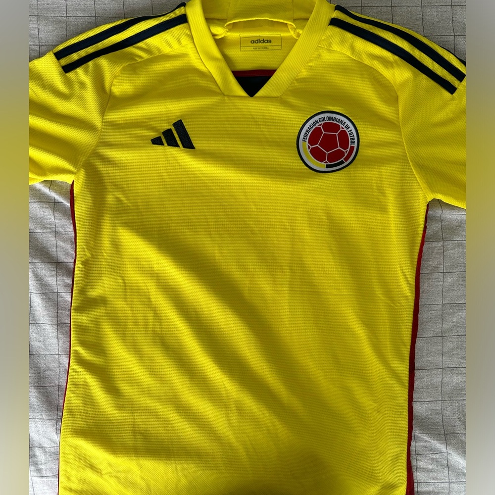 Colombia Soccer Jersey Size Small